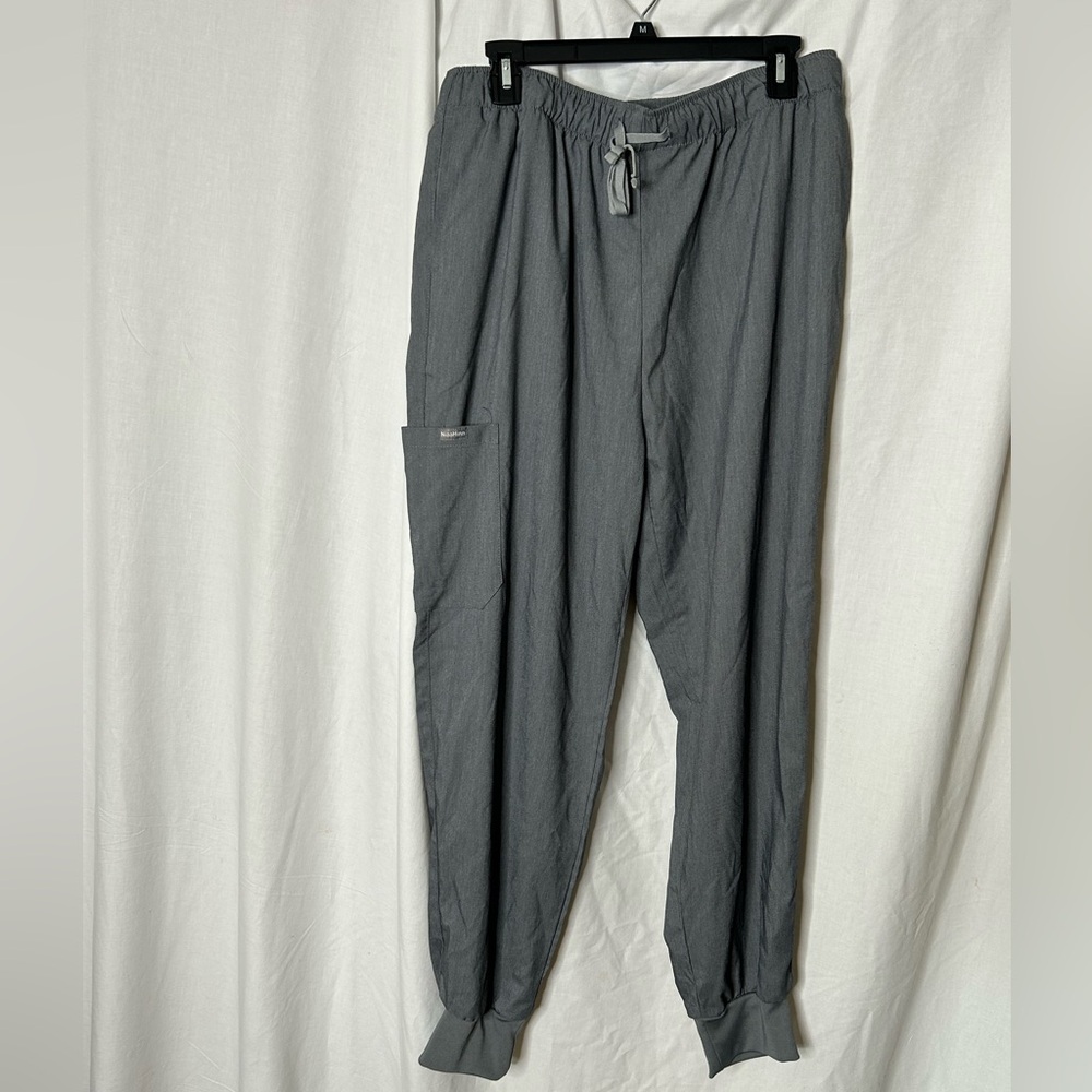 Women's XL Scrub Pants with‎ Elastic Cuffs and Drawstring Waistband